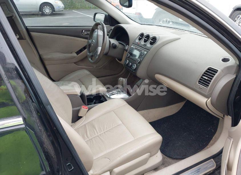 Photo 5 of 2011 Nissan Altima 3.5 SR (VIN 1N4BL2AP3BN505064)