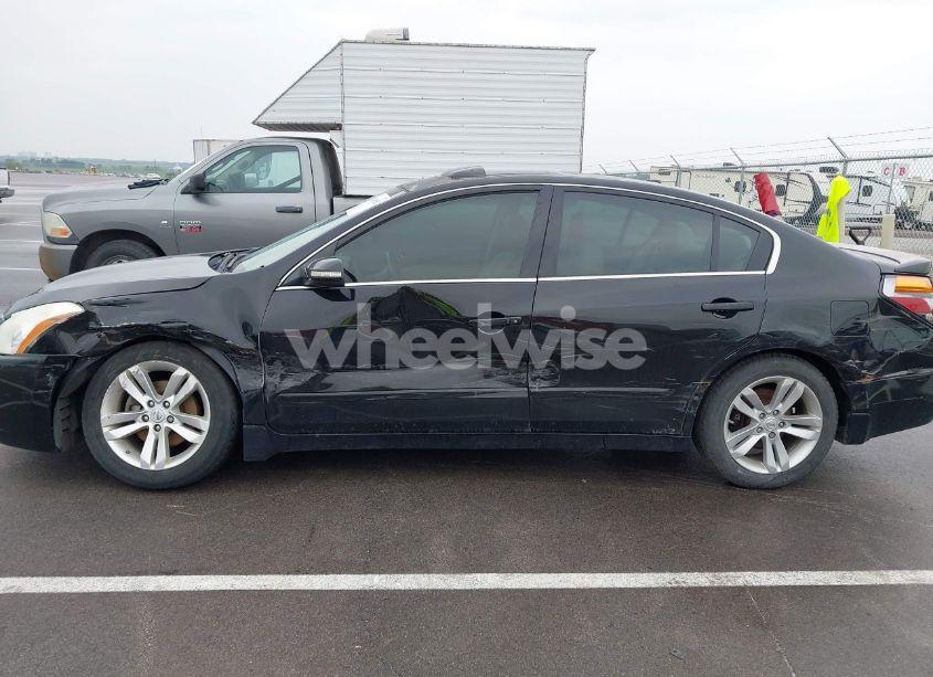 Photo 6 of 2011 Nissan Altima 3.5 SR (VIN 1N4BL2AP3BN505064)