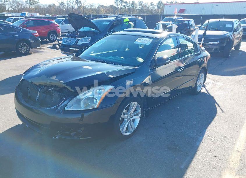 Photo 2 of 2012 Nissan Altima 3.5 SR (VIN 1N4BL2AP3CC115823)