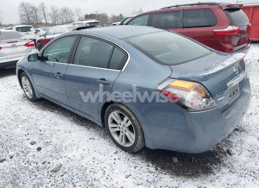 Photo 3 of 2010 Nissan Altima 3.5 SR (VIN 1N4BL2AP4AN480092)