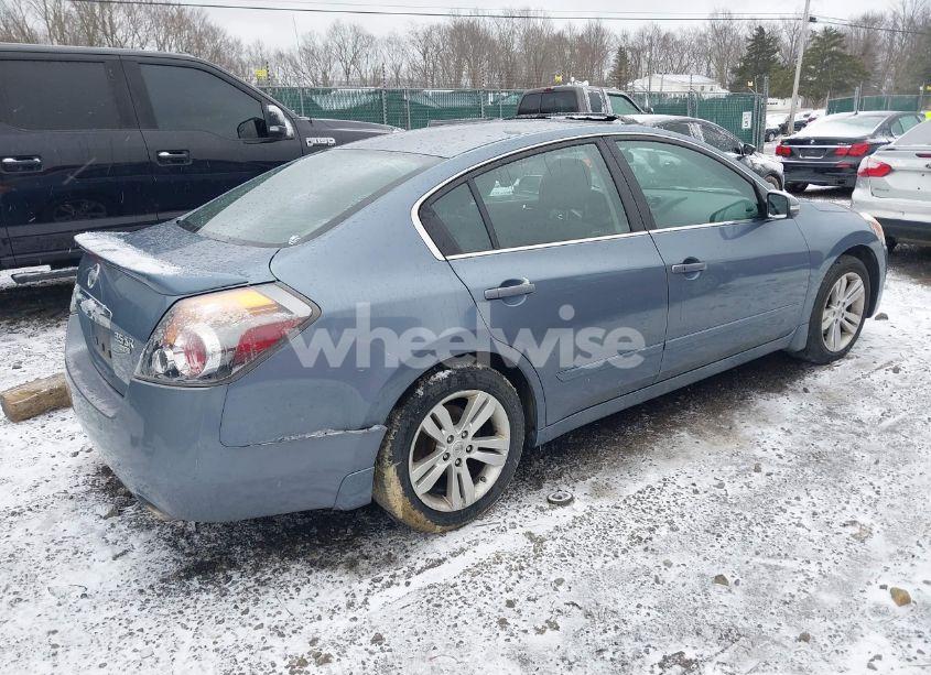 Photo 4 of 2010 Nissan Altima 3.5 SR (VIN 1N4BL2AP4AN480092)