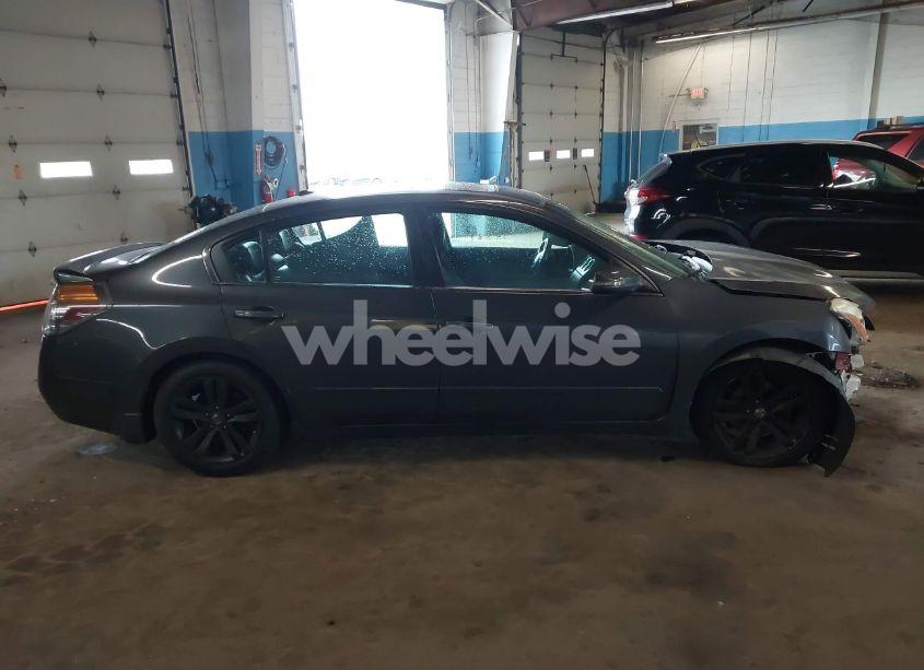 Photo 14 of 2010 Nissan Altima 3.5 SR (VIN 1N4BL2AP4AN534992)