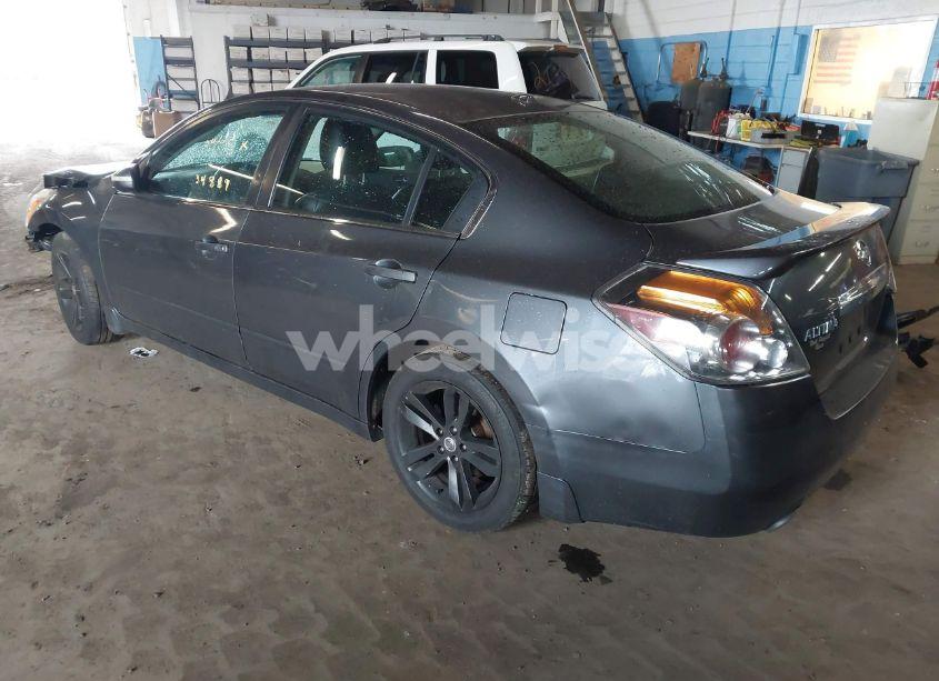 Photo 3 of 2010 Nissan Altima 3.5 SR (VIN 1N4BL2AP4AN534992)