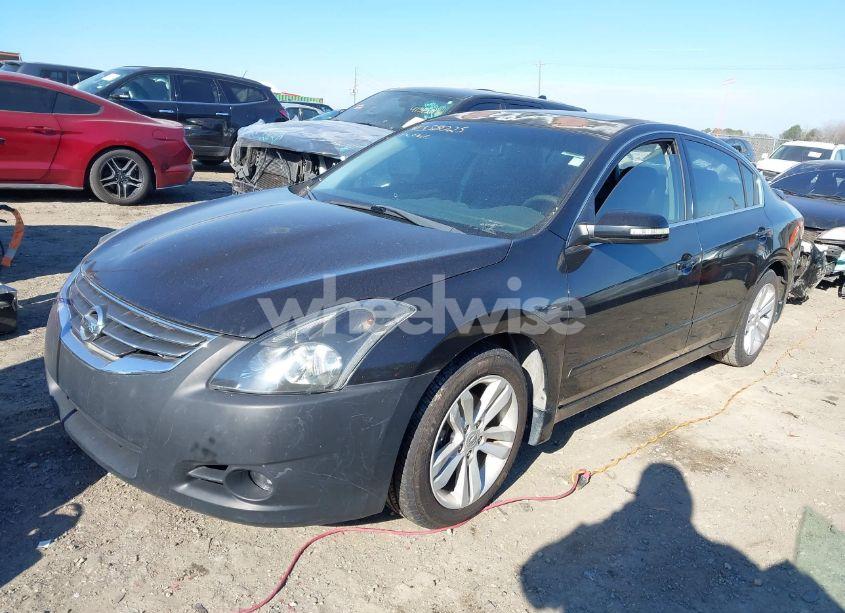 Photo 2 of 2012 Nissan Altima 3.5 SR (VIN 1N4BL2AP4CN411082)