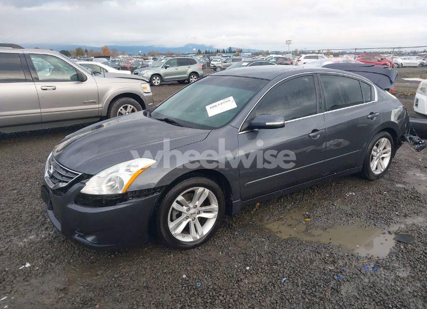 Photo 2 of 2012 Nissan Altima 3.5 SR (VIN 1N4BL2AP4CN539435)