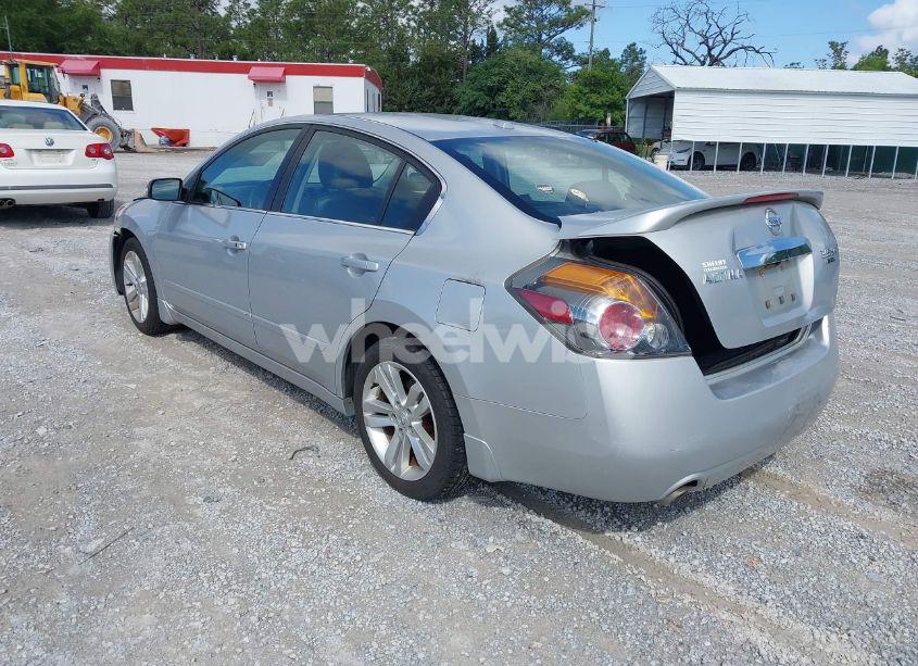 Photo 3 of 2010 Nissan Altima 3.5 SR (VIN 1N4BL2AP5AN549792)