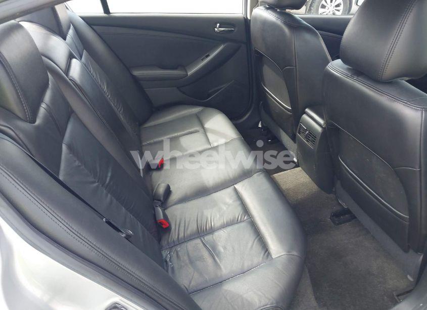 Photo 8 of 2010 Nissan Altima 3.5 SR (VIN 1N4BL2AP5AN549792)