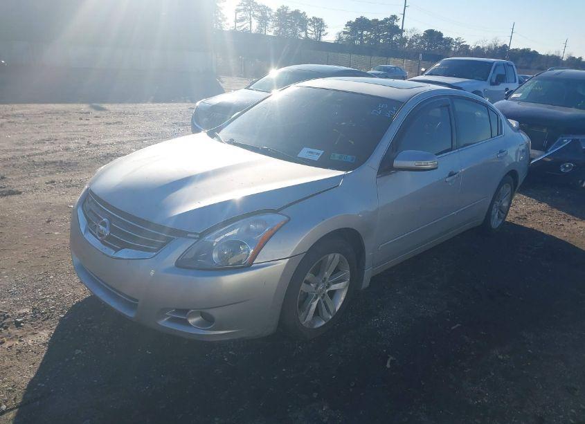 Photo 2 of 2012 Nissan Altima 3.5 SR (VIN 1N4BL2AP5CN405694)