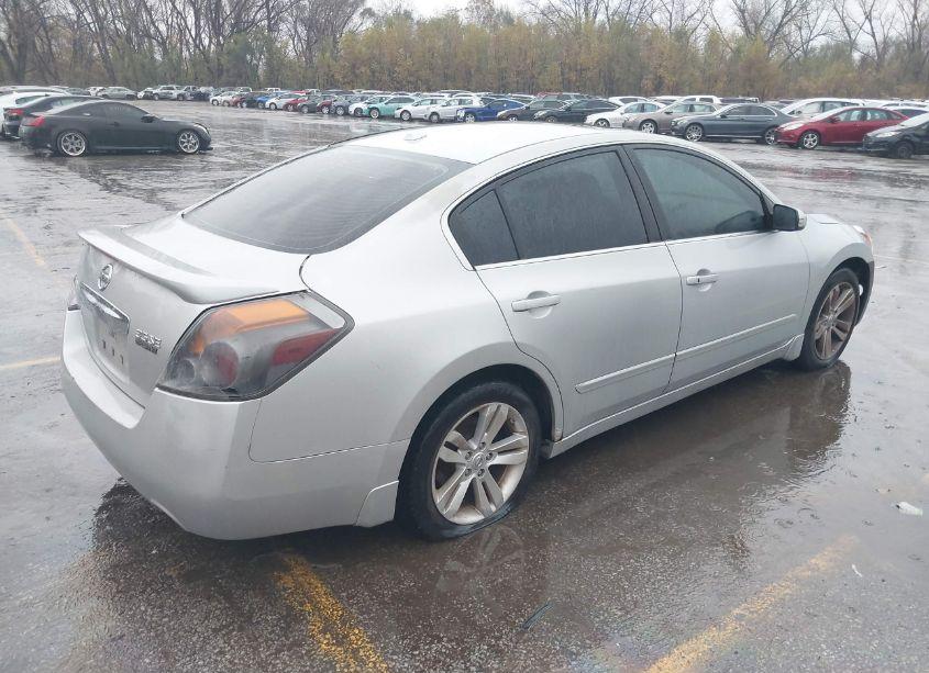 Photo 4 of 2012 Nissan Altima 3.5 SR (VIN 1N4BL2AP5CN542621)