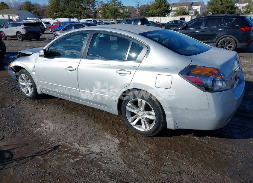 Photo 3 of 2010 Nissan Altima 3.5 SR (VIN 1N4BL2AP6AN463004)