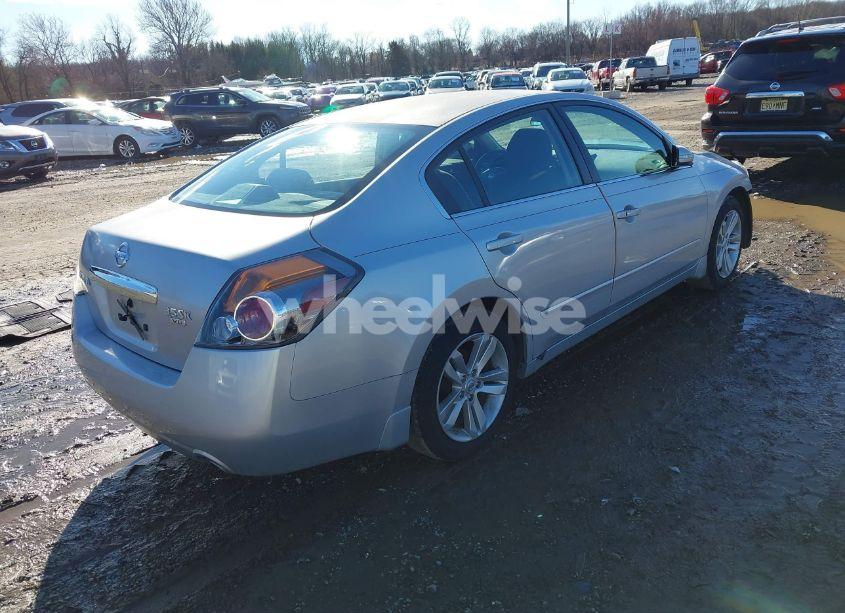 Photo 4 of 2010 Nissan Altima 3.5 SR (VIN 1N4BL2AP6AN463004)
