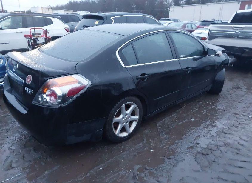 Photo 4 of 2010 Nissan Altima 3.5 SR (VIN 1N4BL2AP6AN508524)