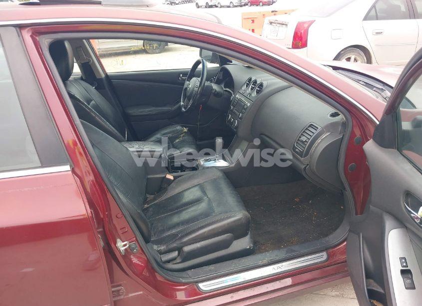 Photo 5 of 2010 Nissan Altima 3.5 SR (VIN 1N4BL2AP6AN565399)