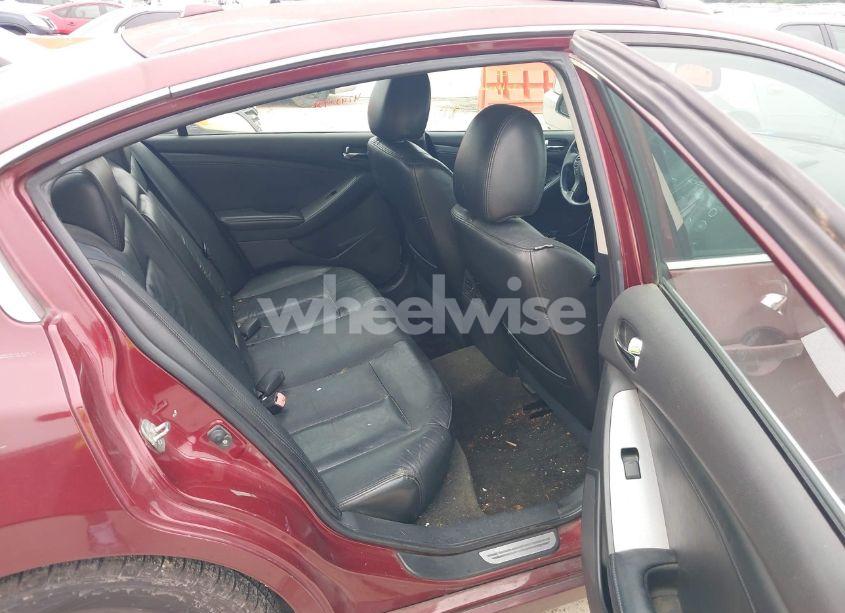 Photo 8 of 2010 Nissan Altima 3.5 SR (VIN 1N4BL2AP6AN565399)