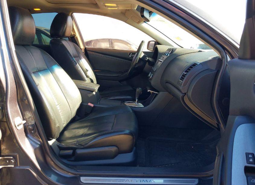 Photo 5 of 2011 Nissan Altima 3.5 SR (VIN 1N4BL2AP6BN457592)