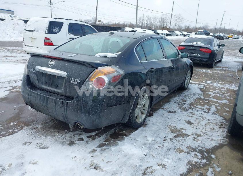 Photo 4 of 2011 Nissan Altima 3.5 SR (VIN 1N4BL2AP6BN468771)