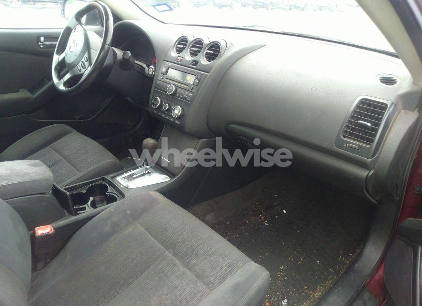 Photo 5 of 2011 Nissan Altima 3.5 SR (VIN 1N4BL2AP6BN493671)