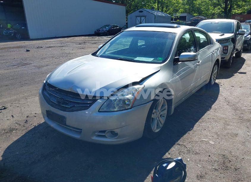 Photo 2 of 2012 Nissan Altima 3.5 SR (VIN 1N4BL2AP6CC144863)