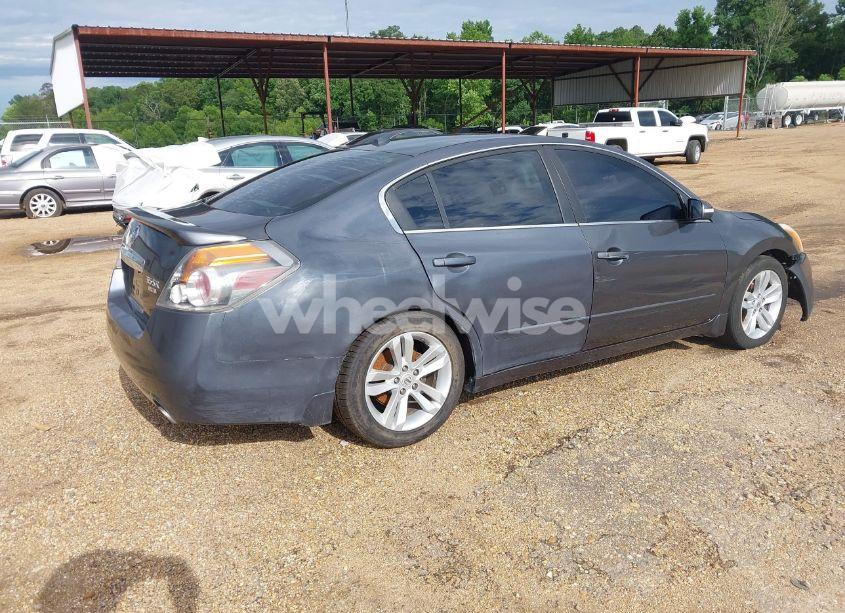 Photo 4 of 2012 Nissan Altima 3.5 SR (VIN 1N4BL2AP6CN555782)