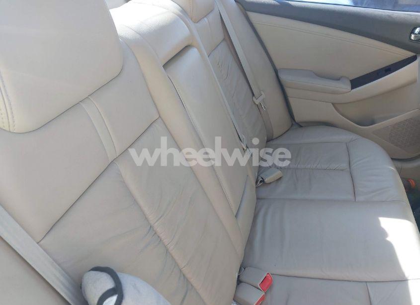 Photo 8 of 2010 Nissan Altima 3.5 SR (VIN 1N4BL2AP7AN462833)