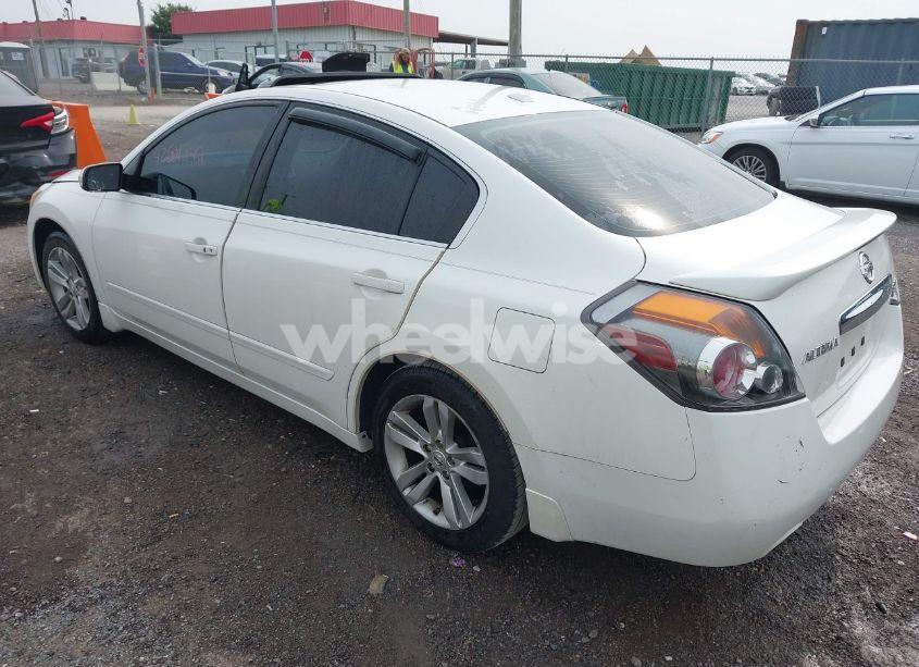 Photo 3 of 2010 Nissan Altima 3.5 SR (VIN 1N4BL2AP8AC181961)