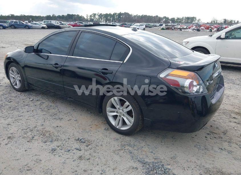 Photo 3 of 2011 Nissan Altima 3.5 SR (VIN 1N4BL2AP8BN428630)