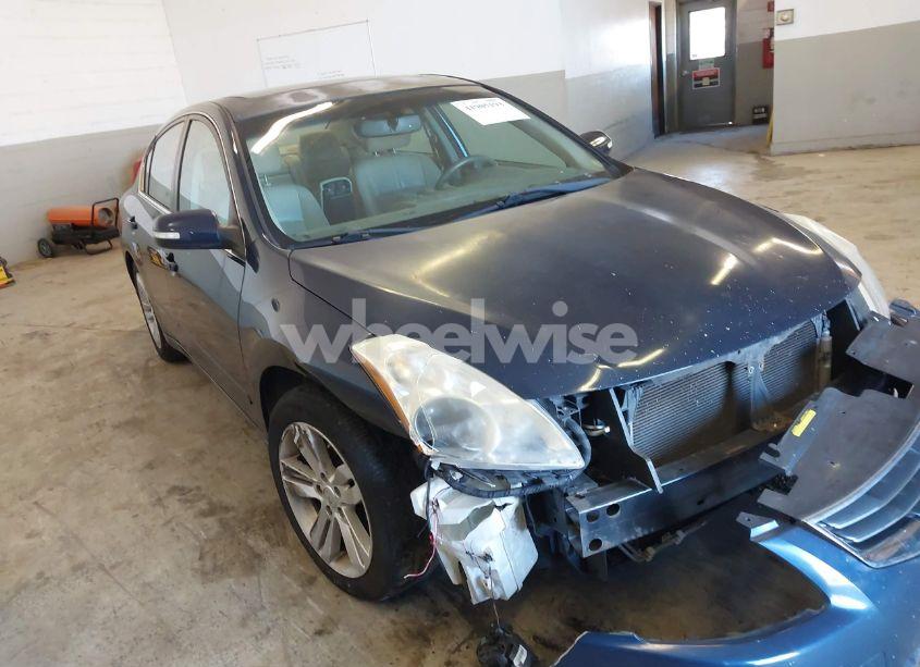 2011 Nissan Altima 3.5 SR (VIN 1N4BL2AP8BN468951) main photo