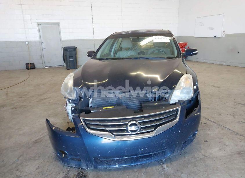 Photo 13 of 2011 Nissan Altima 3.5 SR (VIN 1N4BL2AP8BN468951)