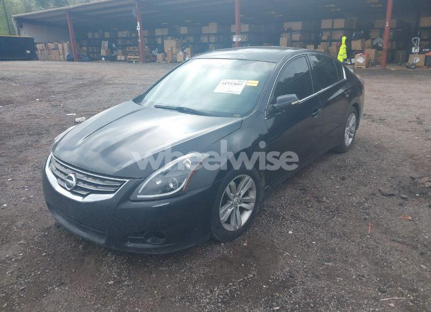 Photo 2 of 2012 Nissan Altima 3.5 SR (VIN 1N4BL2AP8CC130544)