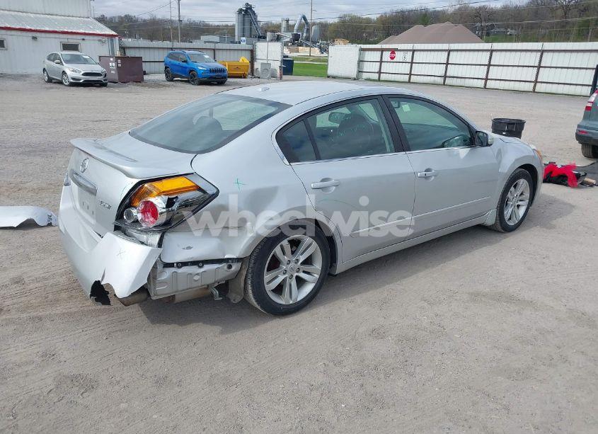 Photo 4 of 2012 Nissan Altima 3.5 SR (VIN 1N4BL2AP8CN416172)