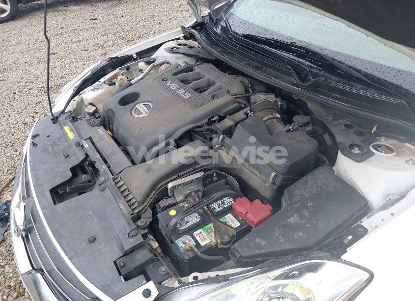 Photo 10 of 2010 Nissan Altima 3.5 SR (VIN 1N4BL2AP9AC101986)