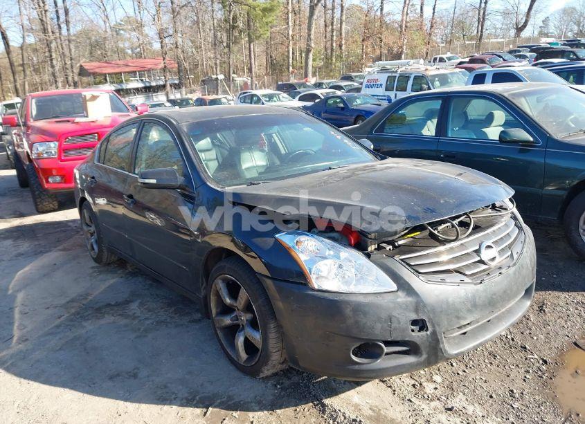 2011 Nissan Altima 3.5 SR (VIN 1N4BL2AP9BC176916) main photo