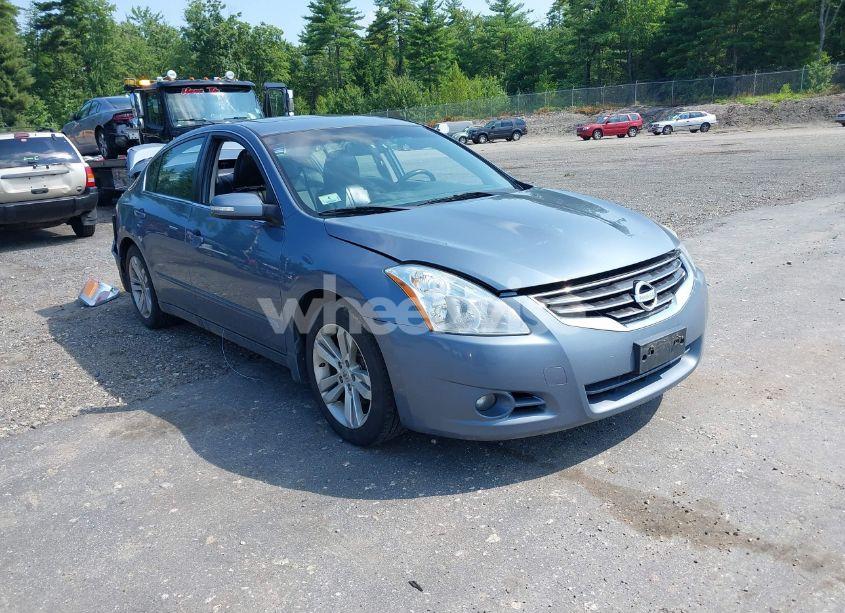 2011 Nissan Altima 3.5 SR (VIN 1N4BL2AP9BN402165) main photo