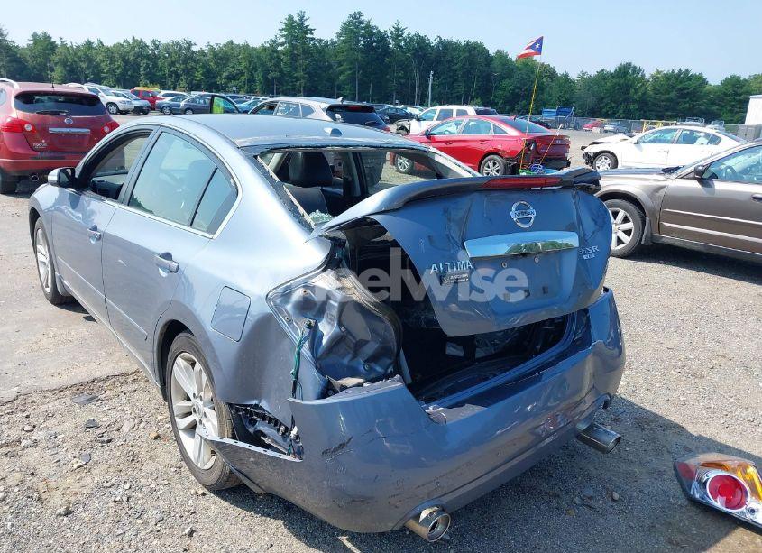 Photo 6 of 2011 Nissan Altima 3.5 SR (VIN 1N4BL2AP9BN402165)