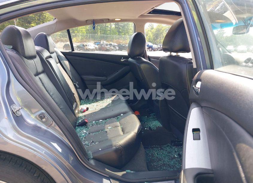 Photo 8 of 2011 Nissan Altima 3.5 SR (VIN 1N4BL2AP9BN402165)