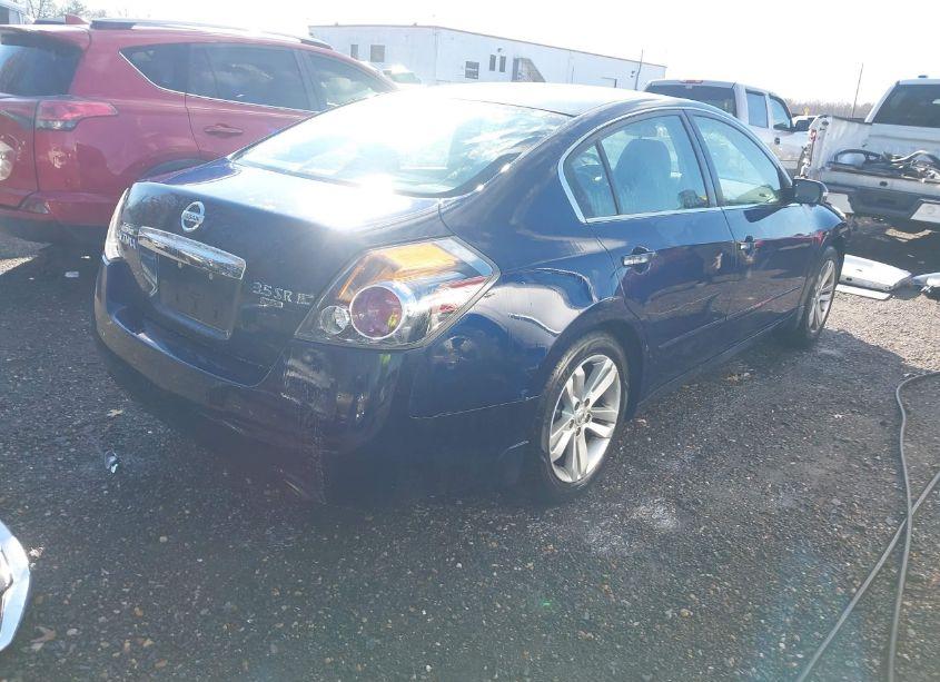 Photo 4 of 2010 Nissan Altima 3.5 SR (VIN 1N4BL2APXAC111359)