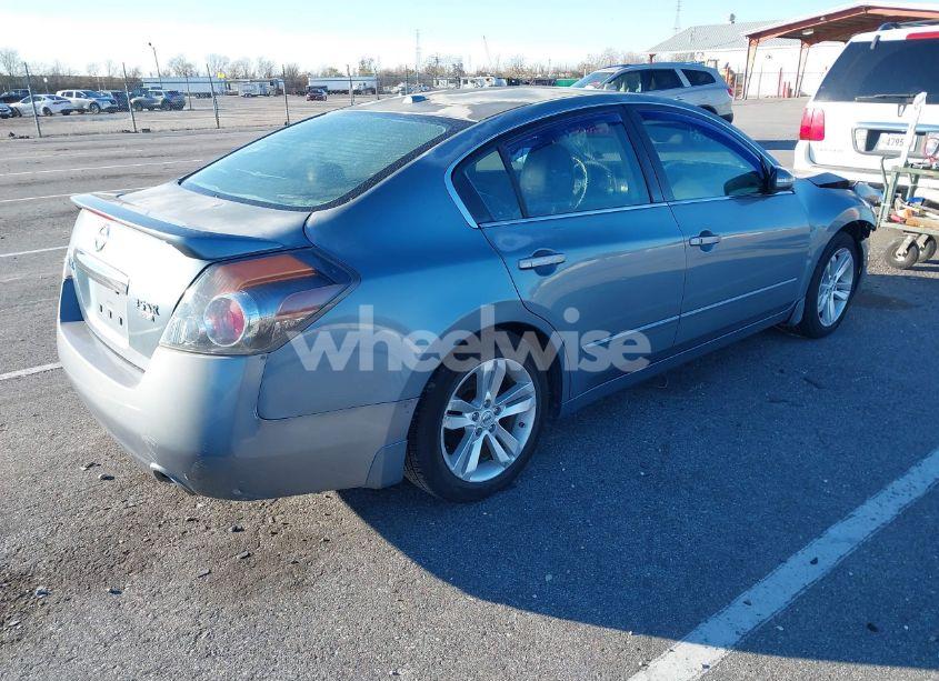 Photo 4 of 2010 Nissan Altima 3.5 SR (VIN 1N4BL2APXAN457125)