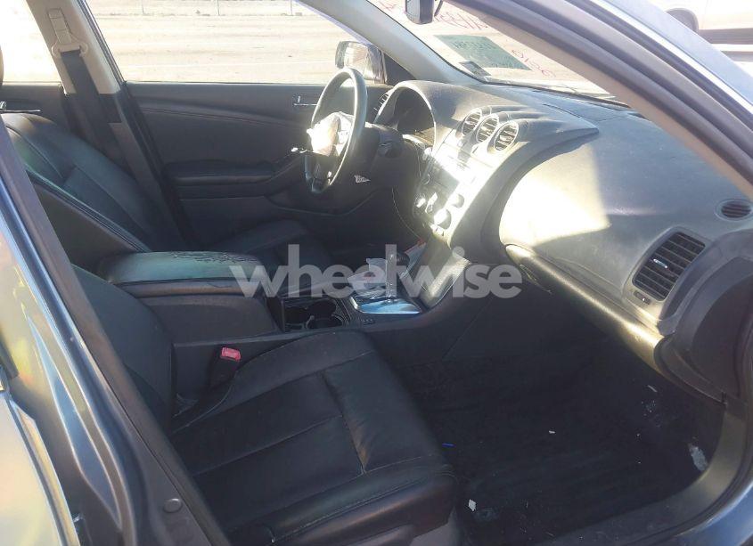 Photo 5 of 2010 Nissan Altima 3.5 SR (VIN 1N4BL2APXAN457125)