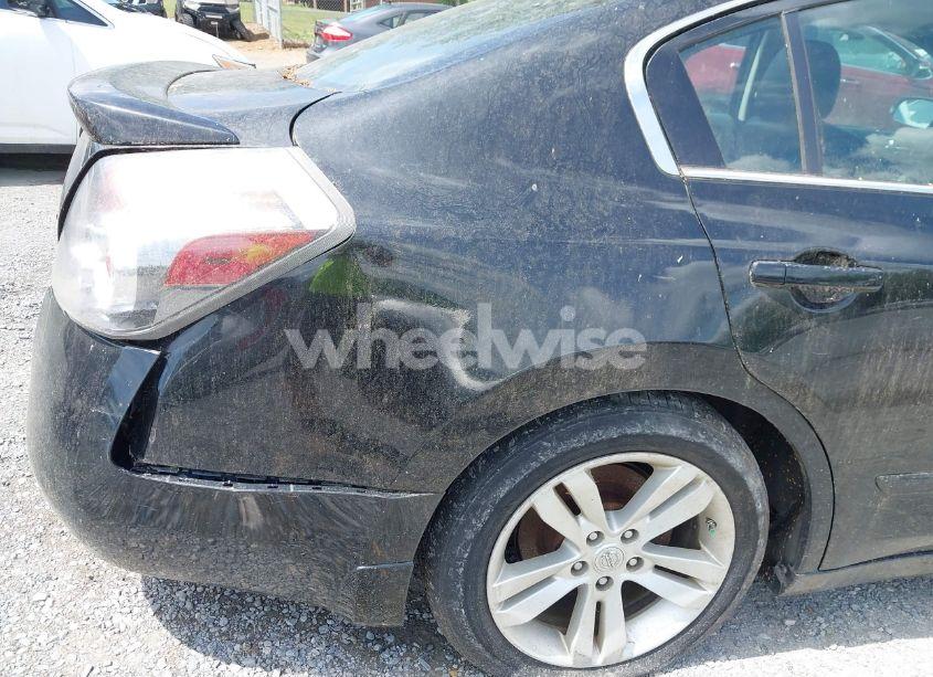 Photo 13 of 2010 Nissan Altima 3.5 SR (VIN 1N4BL2APXAN524791)