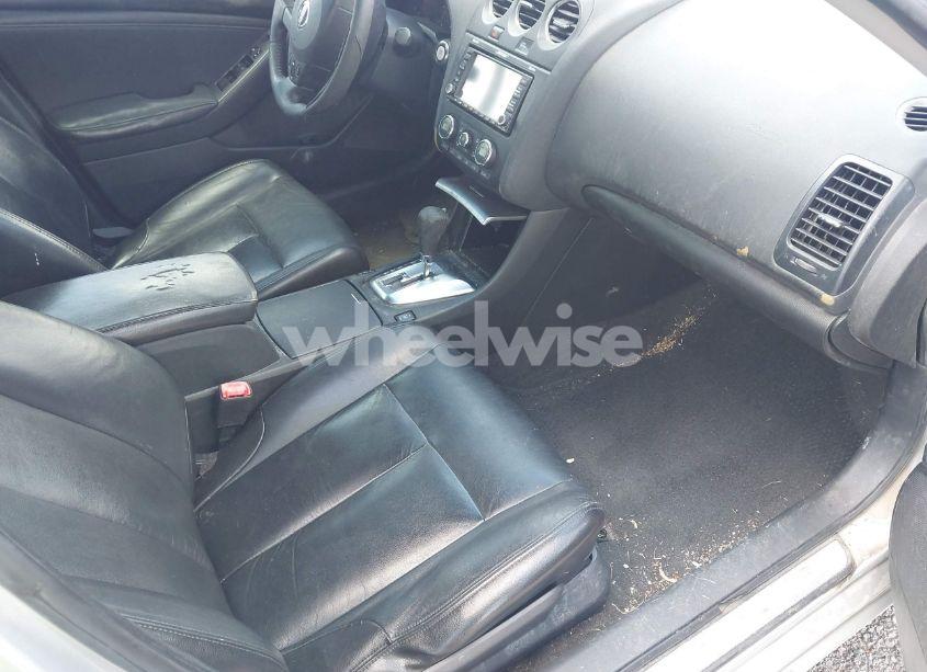 Photo 5 of 2011 Nissan Altima 3.5 SR (VIN 1N4BL2APXBC159817)