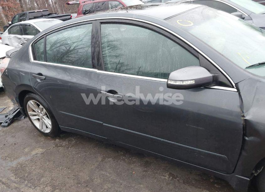 Photo 12 of 2011 Nissan Altima 3.5 SR (VIN 1N4BL2APXBN466036)