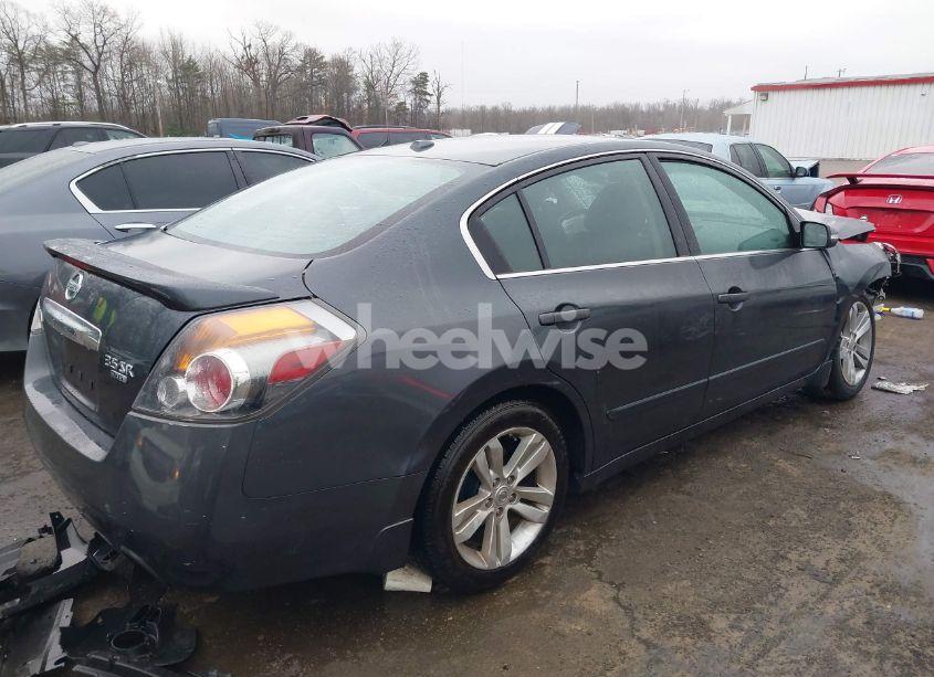 Photo 4 of 2011 Nissan Altima 3.5 SR (VIN 1N4BL2APXBN466036)