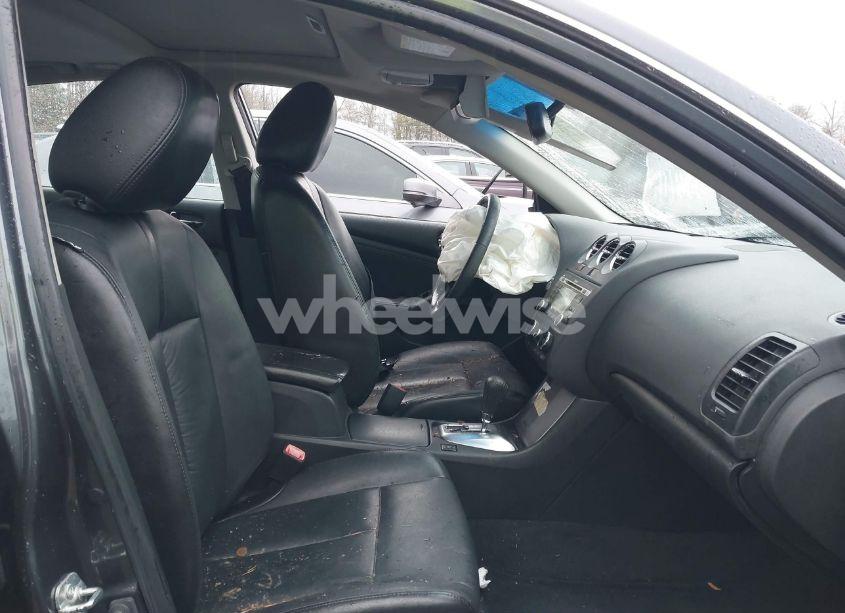 Photo 5 of 2011 Nissan Altima 3.5 SR (VIN 1N4BL2APXBN466036)