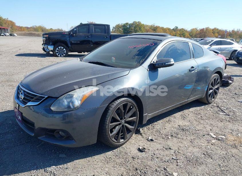 Photo 2 of 2011 Nissan Altima 3.5 SR (VIN 1N4BL2EP6BC160912)