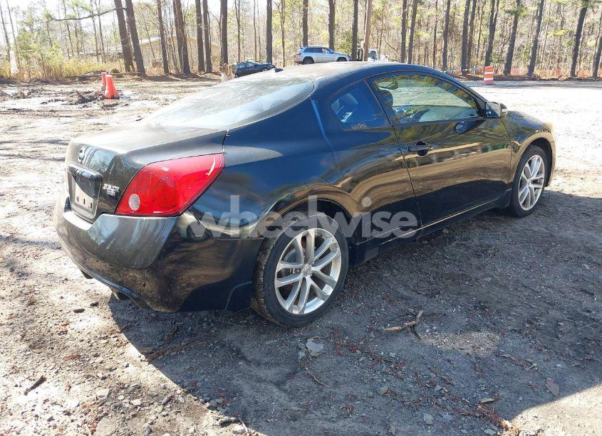 Photo 4 of 2010 Nissan Altima 3.5 SR (VIN 1N4BL2EP7AC149917)