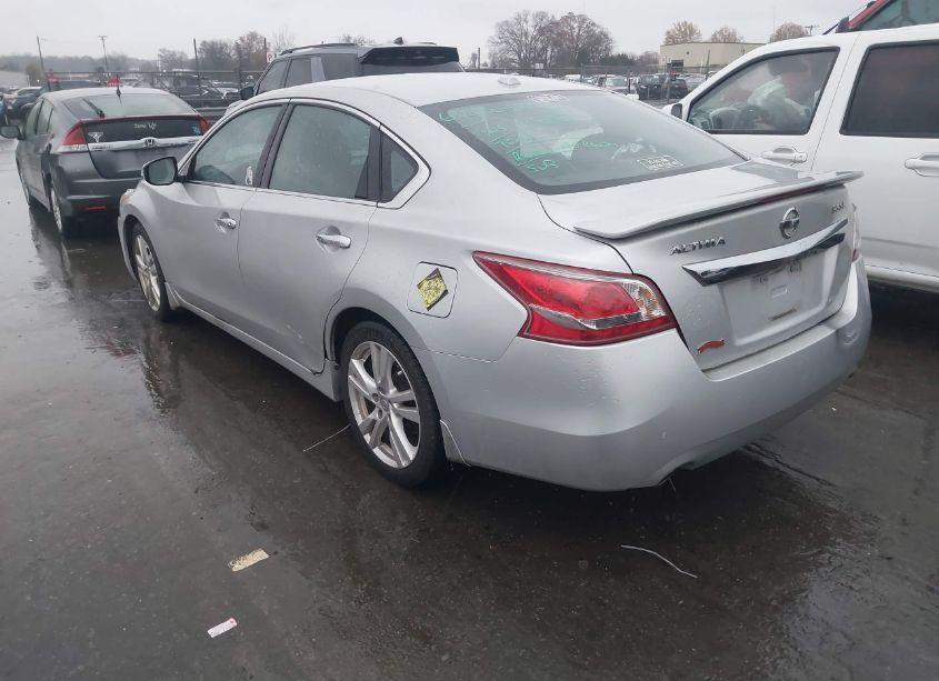 Photo 3 of 2013 Nissan Altima 3.5 SL (VIN 1N4BL3AP0DN443762)