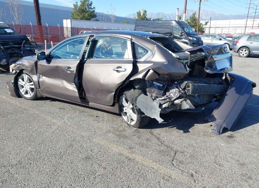 Photo 3 of 2013 Nissan Altima 3.5 SL (VIN 1N4BL3AP0DN583097)