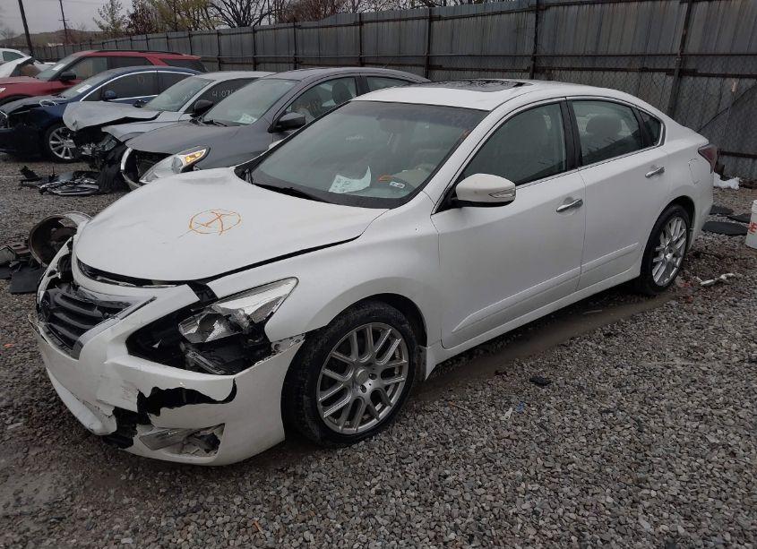 Photo 2 of 2015 Nissan Altima 3.5 SL (VIN 1N4BL3AP0FC187282)