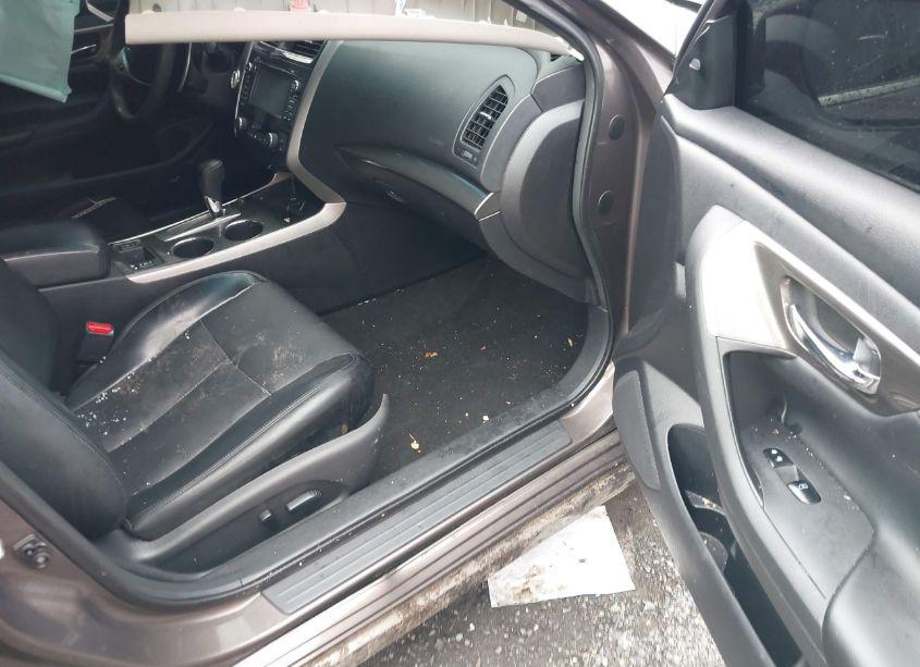 Photo 5 of 2015 Nissan Altima 3.5 S/3.5 SL/3.5 SV (VIN 1N4BL3AP0FC489963)