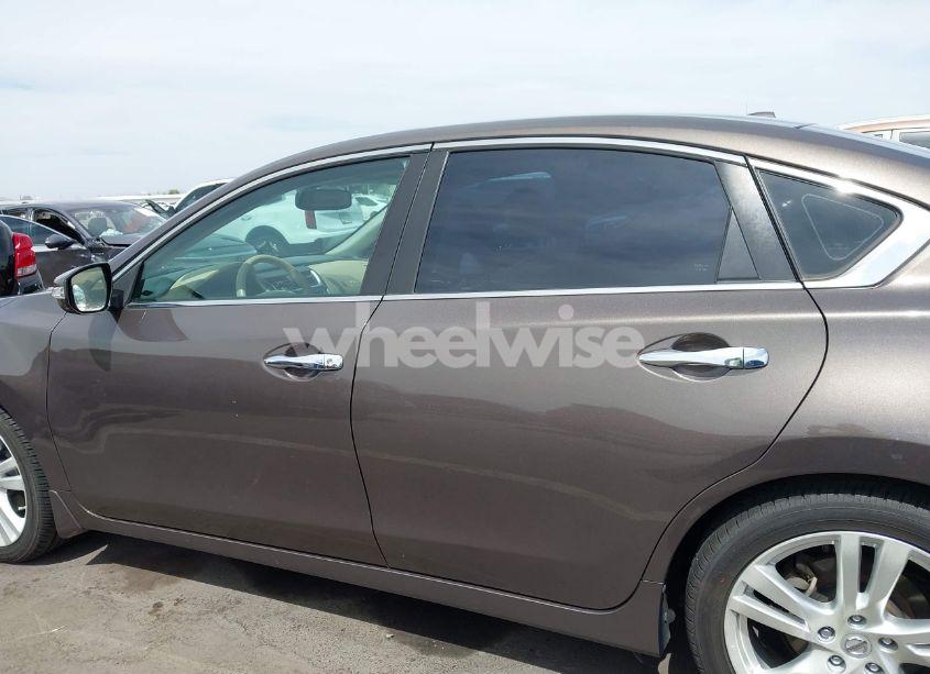 Photo 15 of 2016 Nissan Altima 3.5 SL (VIN 1N4BL3AP0GC141968)